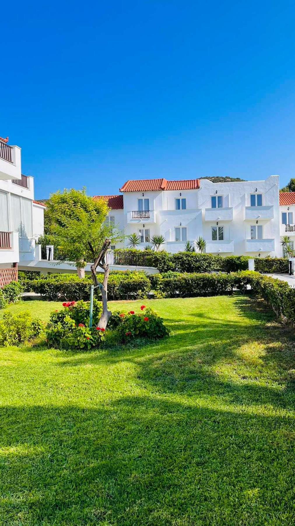 Sirenes Beach Resort Samos Town Eksteriør billede