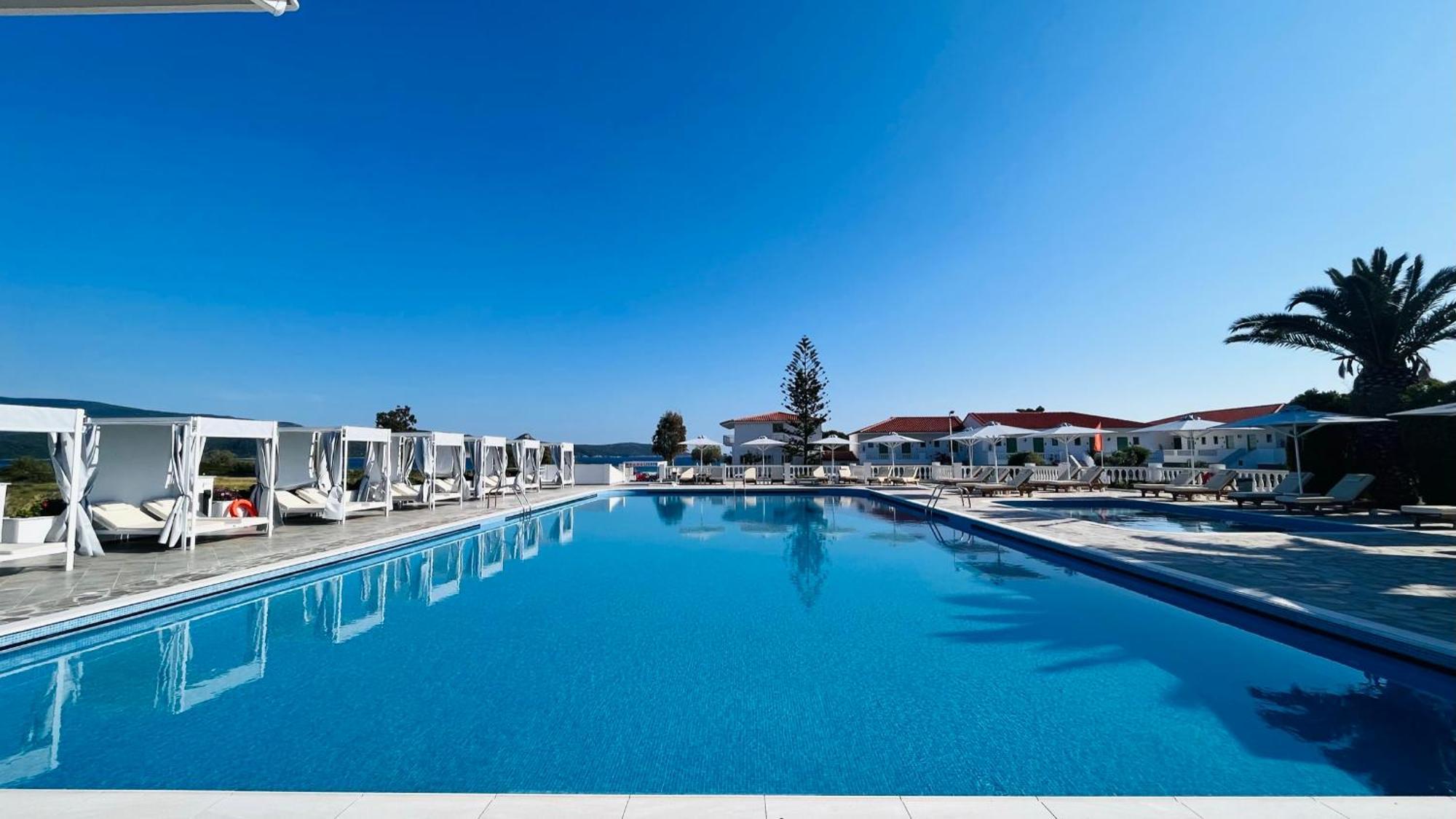 Sirenes Beach Resort Samos Town Eksteriør billede